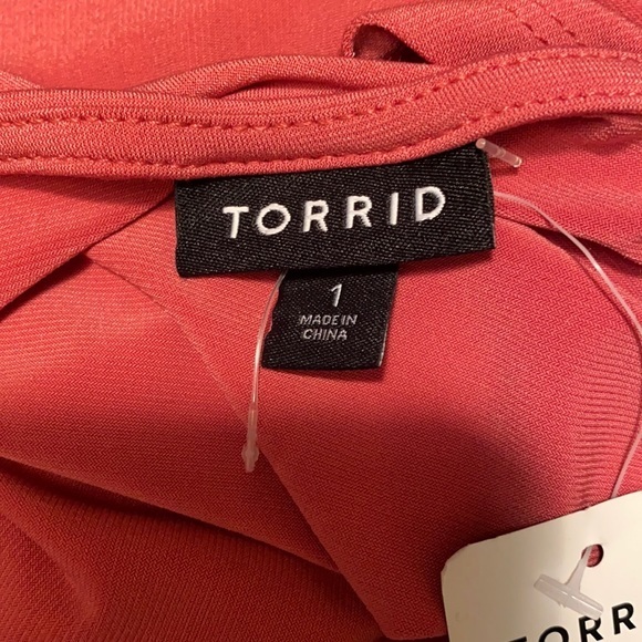 TORRID ROSE PINK STUDIO KNIT RUFFLE TOP - Picture 2 of 4